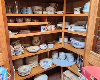 Extensive Pfaltzgraff collection 