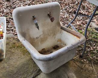Cast iron sink