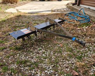 Tow behind lawn tractor 