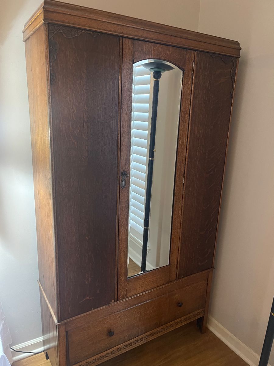 Broussard Estate Sale Super Sweet Everything... starts on 3/15/2024