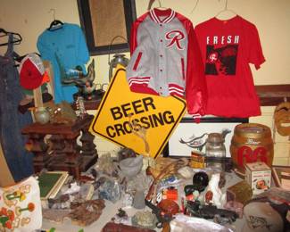 Rainier Beer 1978 collectibles, rocks, crystals and Beer Crossing!