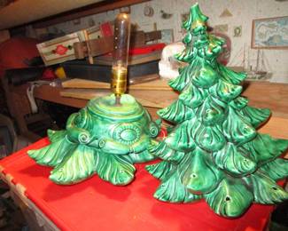 Vintage Christmas looks like all bulbs there