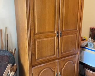 Broyhill Entertainment Center