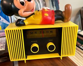 Vintage Disney  MICKEY MOUSE HI-FI Radio AM Concept 2000