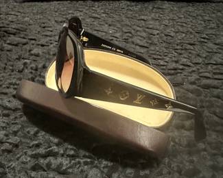 Louis Vuitton Sun Glasses