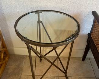 Round glass table