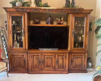 Tommy Bahama "Curacao Reef" Entertainment Center