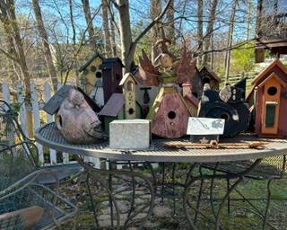 patio, outdoor , decor, birdhouses 