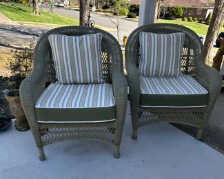 wicker patio, outdoor chairs