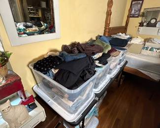 Women's clothes , size M-L, pants Size 8-10