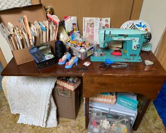 Vintage White Sewing Machine, Turquoise with Cabinet