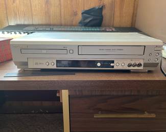 Sylvania, DVD/VHS player