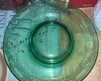 Beautiful Vintage Green Glass Etched Bowl