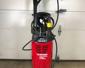 Husky 1750 PSI Power Washer Working