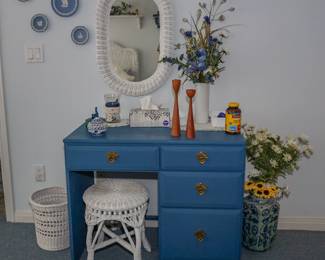 Bedroom furniture and decor