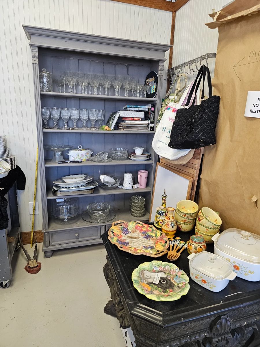 50 off, Cartersville Estate/Warehouse Sale... starts on 3/22/2024