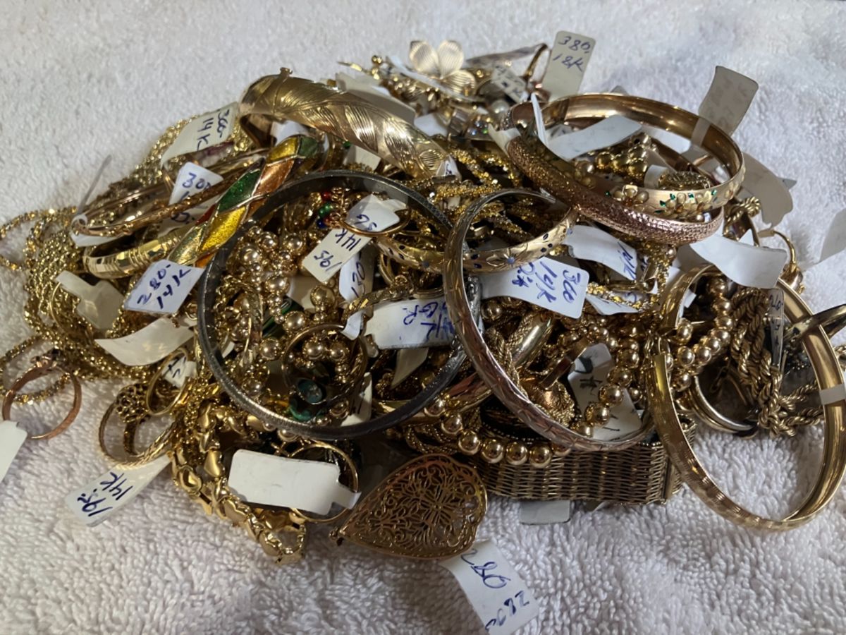 Mike’s Estate Sales Again! in Katy, TX starts on 3/21/2024