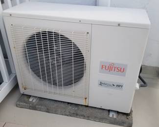 Fujitsu mini -split with two heads. Two units available