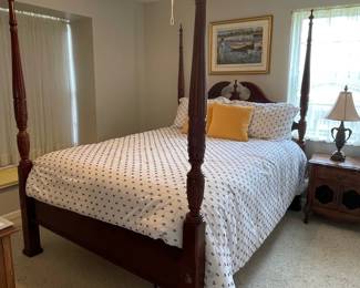 Four Poster Full Bed