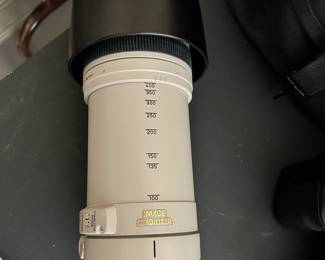 Canon Zoom Lens EF100-400 Stabilizer