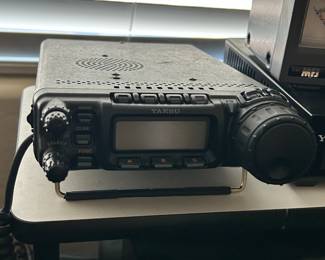 Yaesu FT-857 Mobile Transceiver 