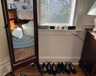 Free Standing Full Length Mirror, Shoes