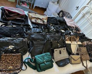 Lots of Purses & Handbags