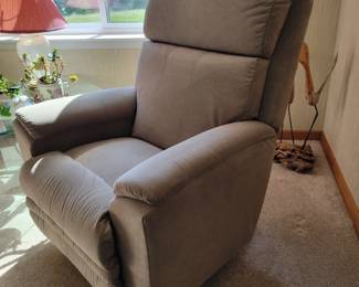 Swivel Recliner
