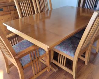 Comes with two more leaves