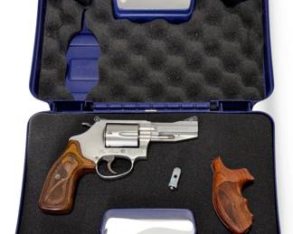 Smith & Wesson Pro Series 60-15 .357 Magnum J-Frame Revolver 3in Barrel S&W	Case: 8.5x12.5x3in	199116
