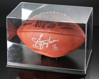 *Signed* NFL Lawrence Taylor L.T. #56 Autographed Football New York Giants Auto 	Case: 8.25x7.75x12.25in	199006
