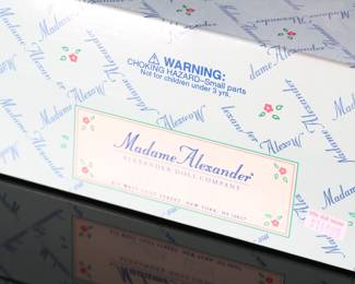 Madame Alexander Doll - Glenda the Good Witch Style # 13250 - 1997 Wizard of Oz Collection - With tags in Original Box	4 x 9 x 12.5 in	198005
