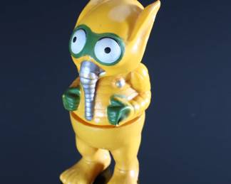 *Rare* 1960s Yellow Alien Creature The Electric Game Company Toy Figure Co.	4.5x2.5x2in	196138

