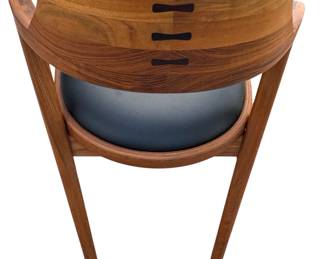 Mid-Century Modern Danish Teak Dining Table & 6 Chairs by Sun Cabinet Co. MCM Frederick	Table: 29in h x47in diameter<BR> Leaf Extensions::  19.625 x 47in each<BR>Chair: 31x19.5x20in	196189
