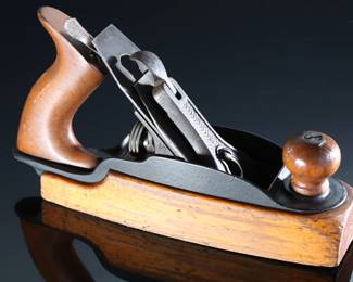 Antique Stanley Transitional Carpenter's Wood Plane 	10x2.65x5.25in Base: 8.65in	199031
