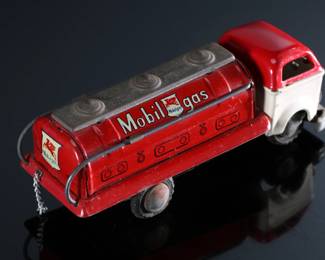 Vintage Mobile Gas Truck Japan Tin Toy Friction	2x1.5x5in	196153

