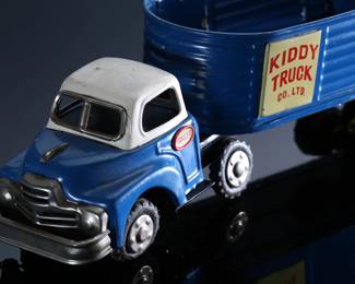 Vintage Japan "Kiddy Truck Co"&nbsp;Truck with Trailer Tin Toy 	4x3.5x13in	196143
