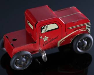 Vintage Walt Reach Toy Courtland Wind-Up Red Truck Tin Litho no bed	3x2.75x5.25in	196130
