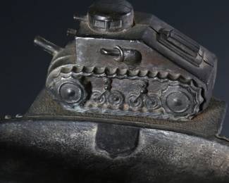 Vintage WWI Tank Ashtray	2x5.5x4in	196240
