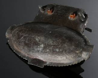 Vintage WWI Tank Ashtray	2x5.5x4in	196240
