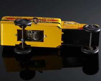 1950s Vintage Walt Reach Toy Courtland Wind-Up Moving Truck Tin Litho No. 1300	3x3x8.75in	196121
