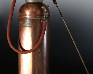 Antique Brass & Copper Fire Extinguisher 	24x7.5x7in	199106
