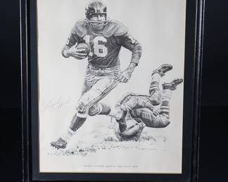 *Signed* Frank Gifford NFL Robert Riger Around The Right Side Print Autograph Football New York Giants 	Frame: 14.75x11.75x0.5in	199010
