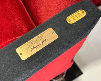 Radio City Music Hall New York Original Chair	35x25x25in	199117
