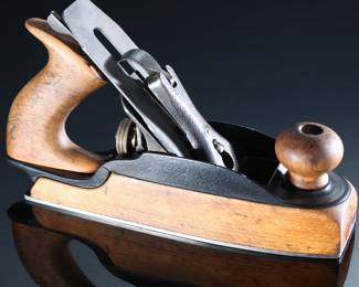 Antique Stanley Transitional Carpenter's Wood Plane 	9.65x2.55x5.1in Base: 8.8in	199032
