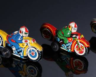 Lot of 5 Vintage Japan Tin Litho Friction Toy Motorcycles 	1.85x2.35x3.5in	196206
