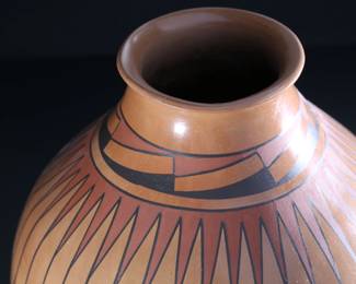 Lucie Soto Mata Ortiz Polychrome Pot Native American Pottery Olla	10in H x 4.35in diameter at top	199018
