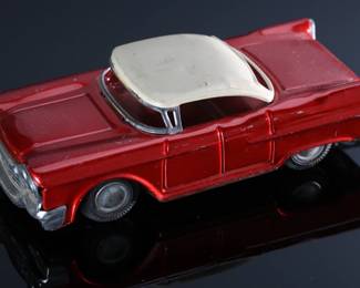 Vintage Japanese Tin Friction Toy Car Japan 	2x2.75x7in	196133
