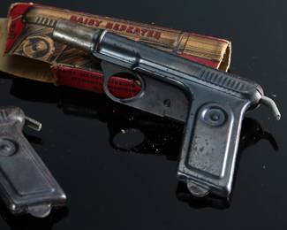 Lot of 2 1940s Vintage Daisy No. 71 Repeater 3-Shot Water Pistols	3x5.5x.5in	196100
