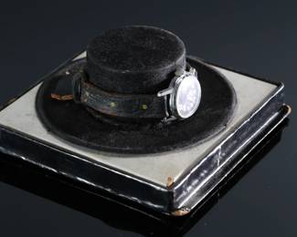 Vintage Kids Zorro Wrist Watch on Display Disney	Display: 2x4.5x4.5in	196095
